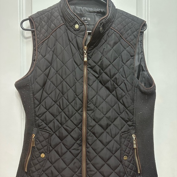 Active USA Jackets & Blazers - Active USA Black Quilted Vest with Gold Accents